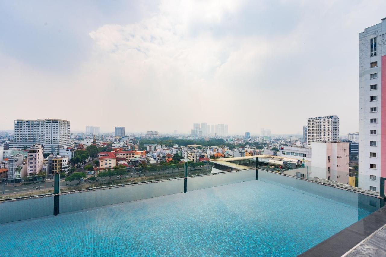 The Arrivals - Cozy Hotel - Pool & Skybar - Sgcenter Хошимін Екстер'єр фото